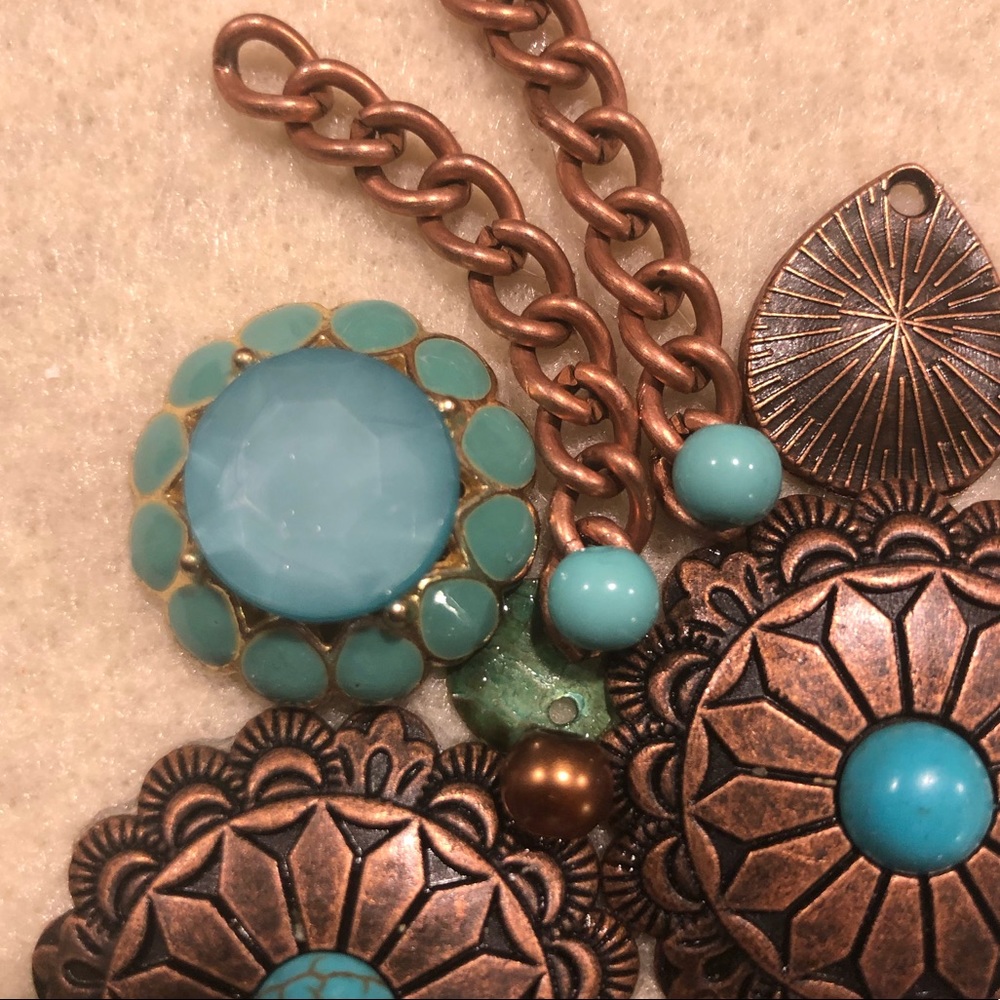 FRAMED JEWELRY ART COLLAGE IN VINTAGE FILIGREE FRAME HANDMADE UNIQUE OOAK ๐ - Picture 7 of 14